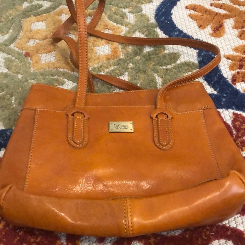 ❤️Brand New Venice Leather Bag